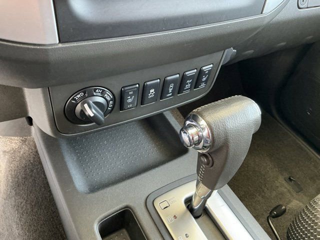 Used 2014 Nissan Frontier PRO-4X image 24