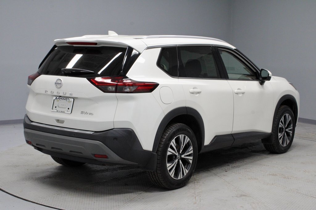 Certified 2021 Nissan Rogue SV w/ Premium Package image 14