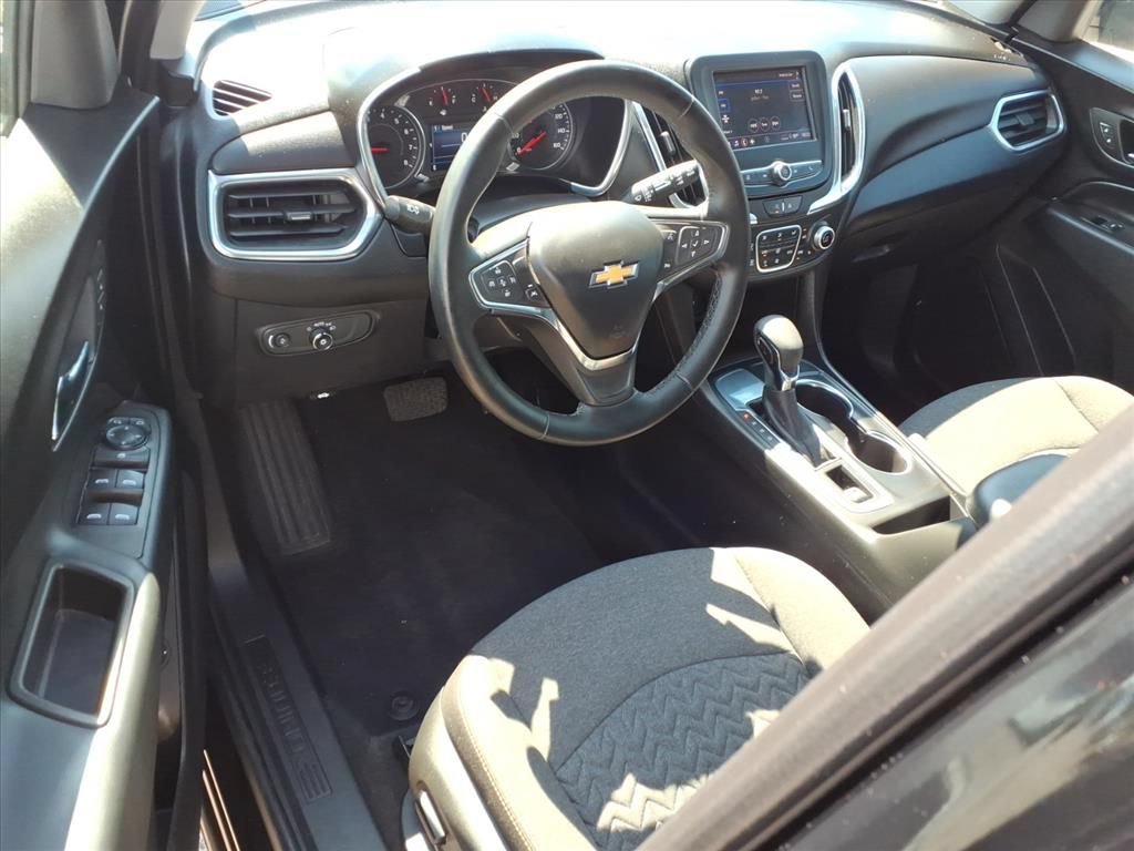 Used 2023 Chevrolet Equinox LT w/ Driver Convenience Package FWD image 17