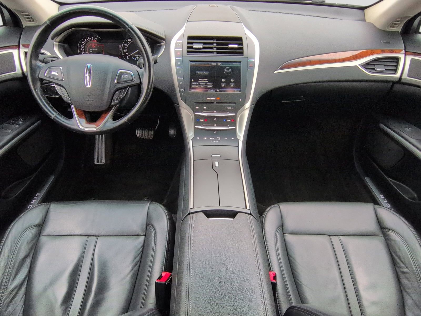 Used 2016 Lincoln MKZ w/ Equipment Group 200A Select FWD image 17