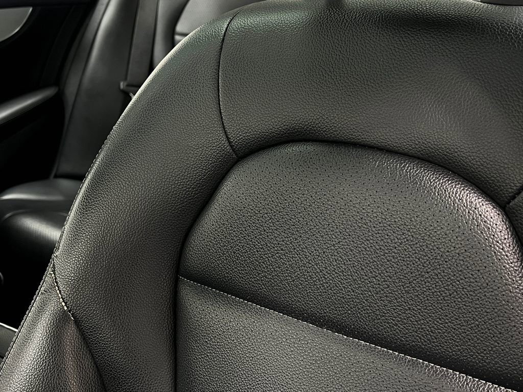 Used 2015 Mercedes-Benz C 300 4MATIC Sedan image 20