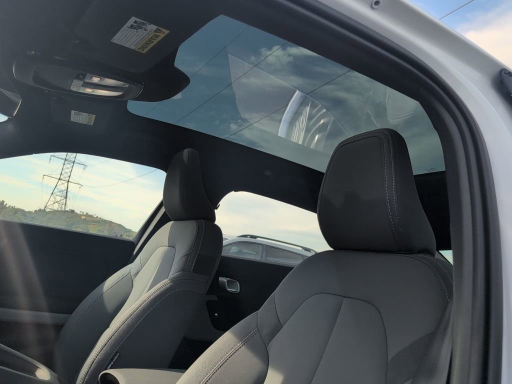 Used 2024 Polestar Polestar 2 w/ Pilot Pack image 8