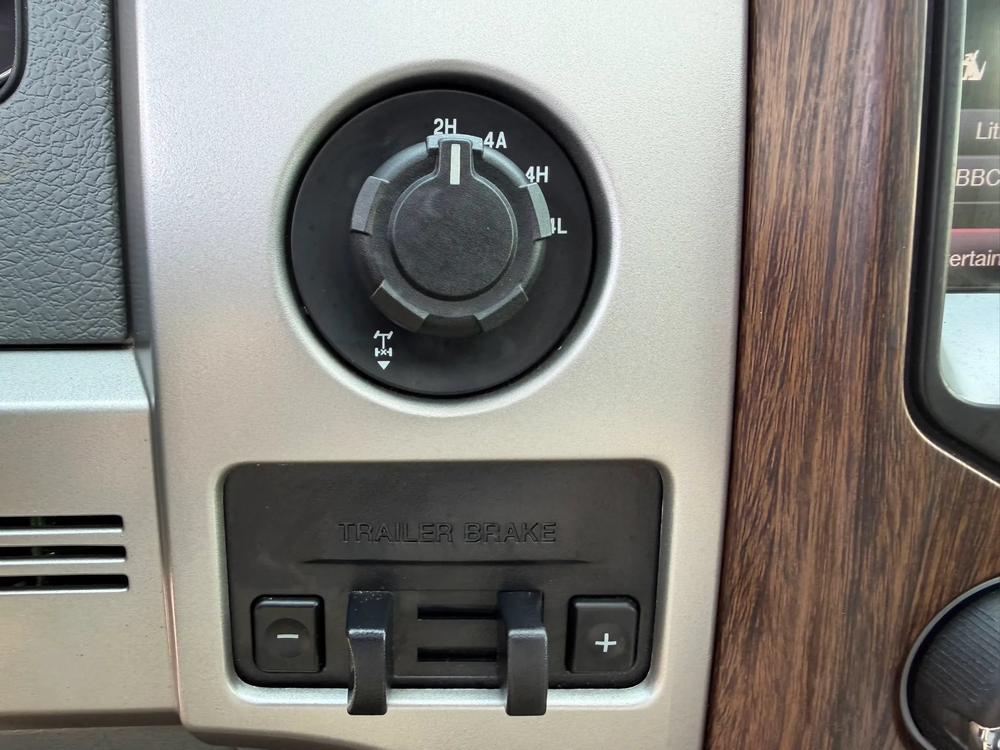 Used 2013 Ford F150 Lariat w/ Luxury Equipment Group AWD/4WD image 34