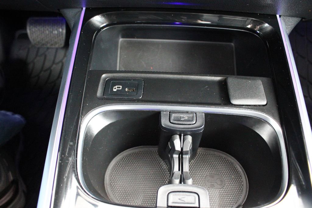 Used 2022 Mercedes-Benz GLB 250 4MATIC image 36