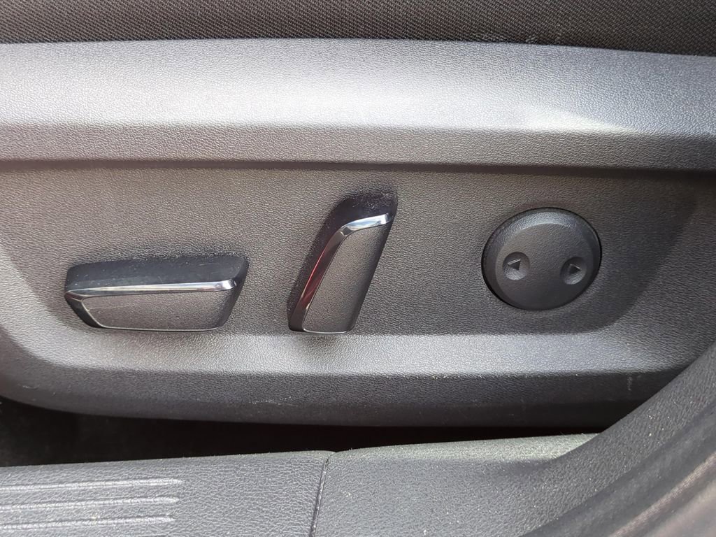 Used 2021 Nissan Rogue SV FWD image 10