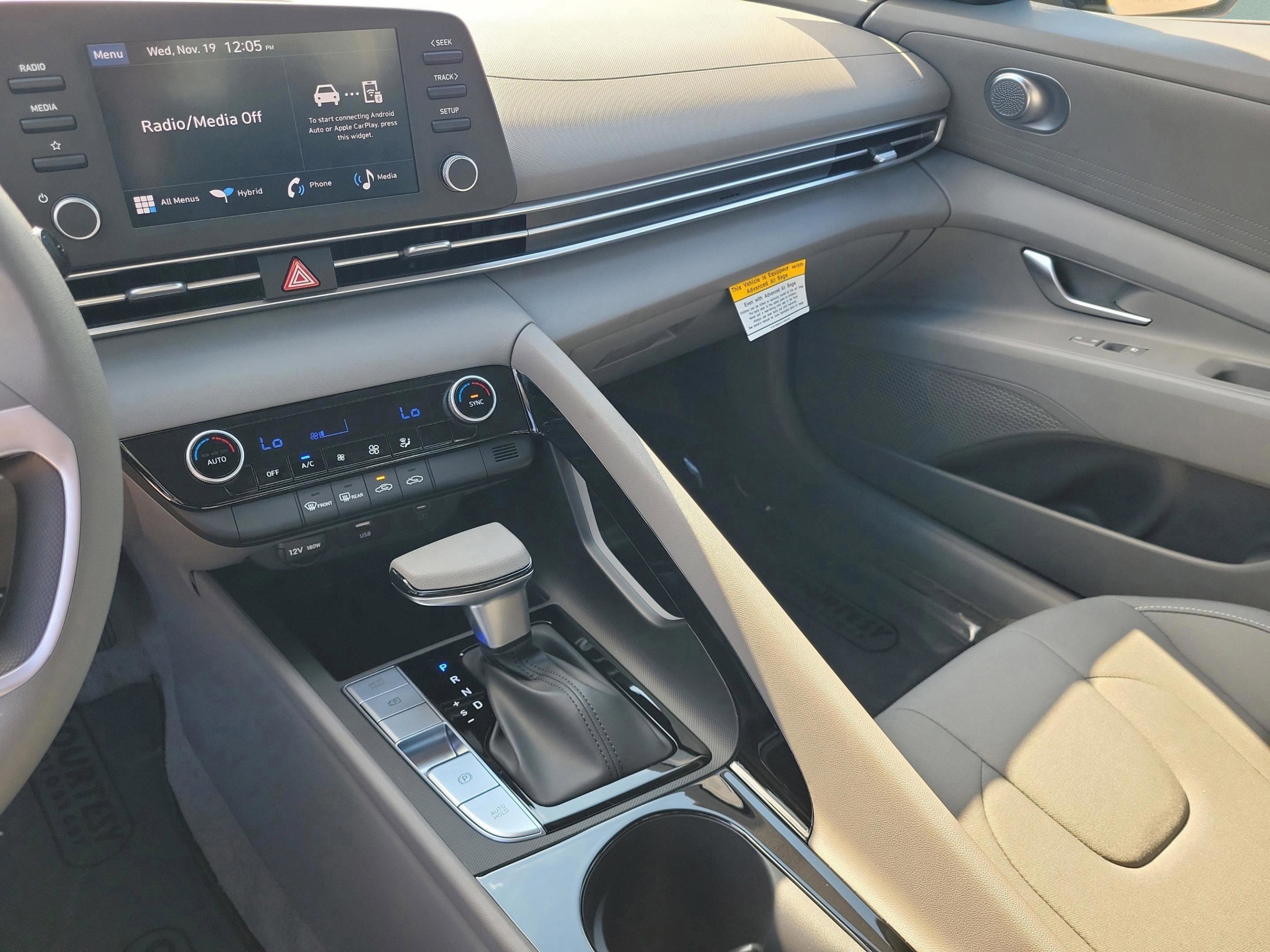 New 2026 Hyundai Elantra Blue image 12