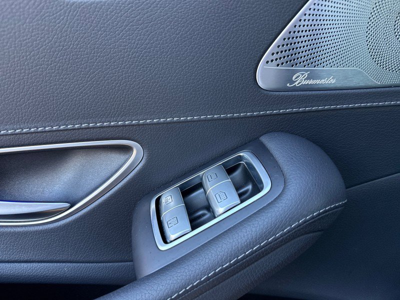 Used 2015 Mercedes-Benz S 550 4MATIC Sedan image 35