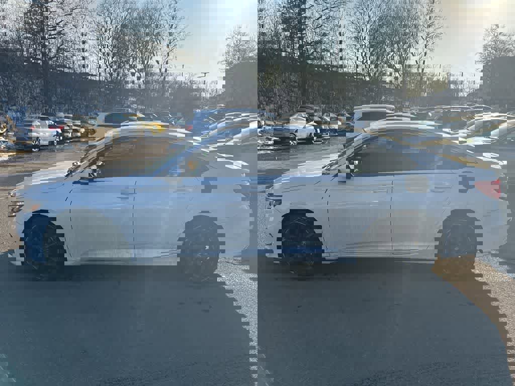 Used 2020 Honda Accord Sport image 2