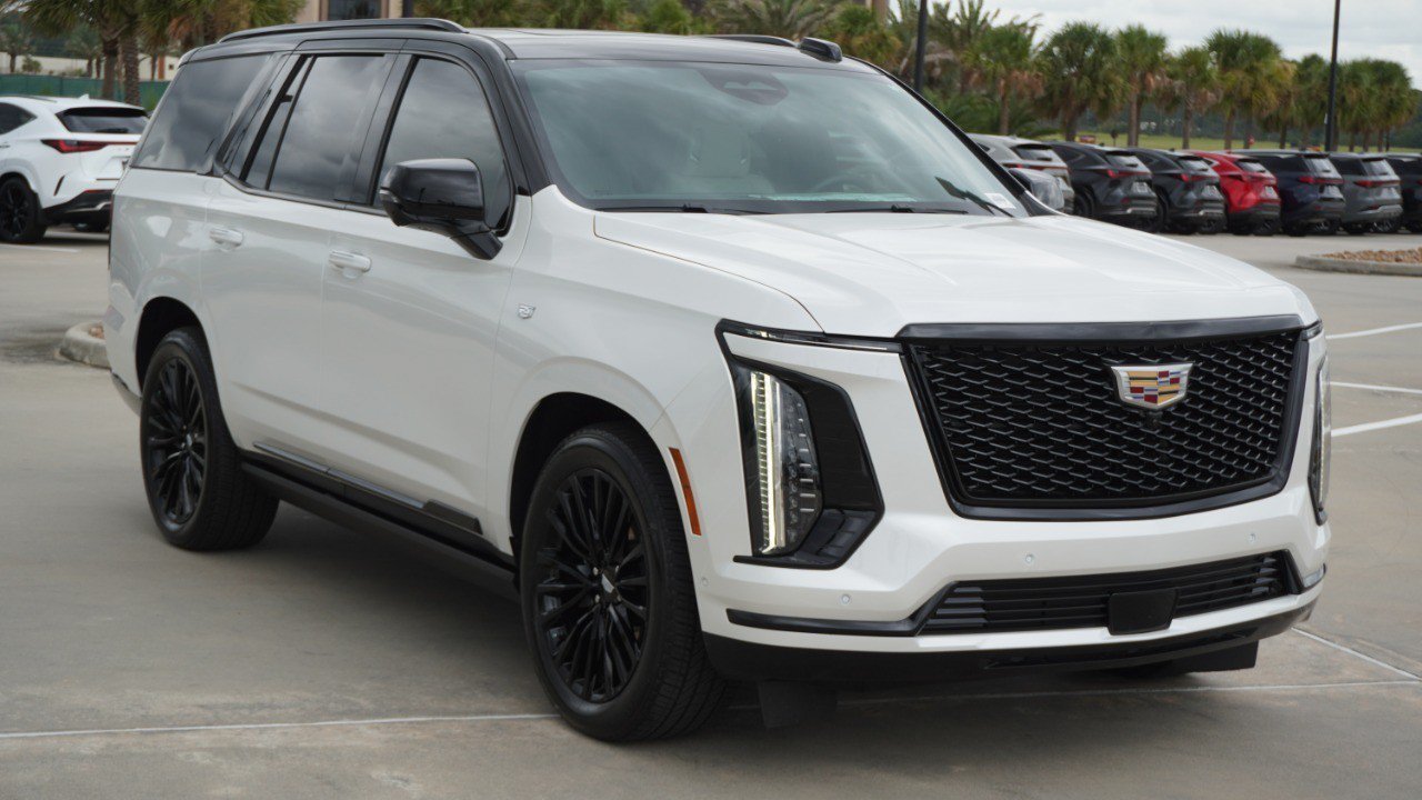 Used 2025 Cadillac Escalade Sport Platinum AWD/4WD image 3