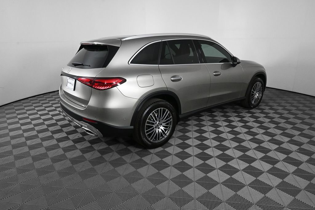 Used 2024 Mercedes-Benz GLC 300 image 26