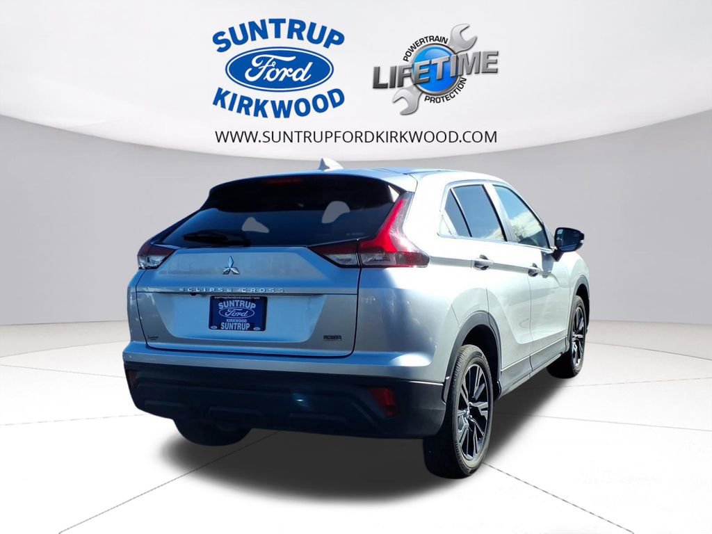 Used 2024 Mitsubishi Eclipse Cross LE image 3