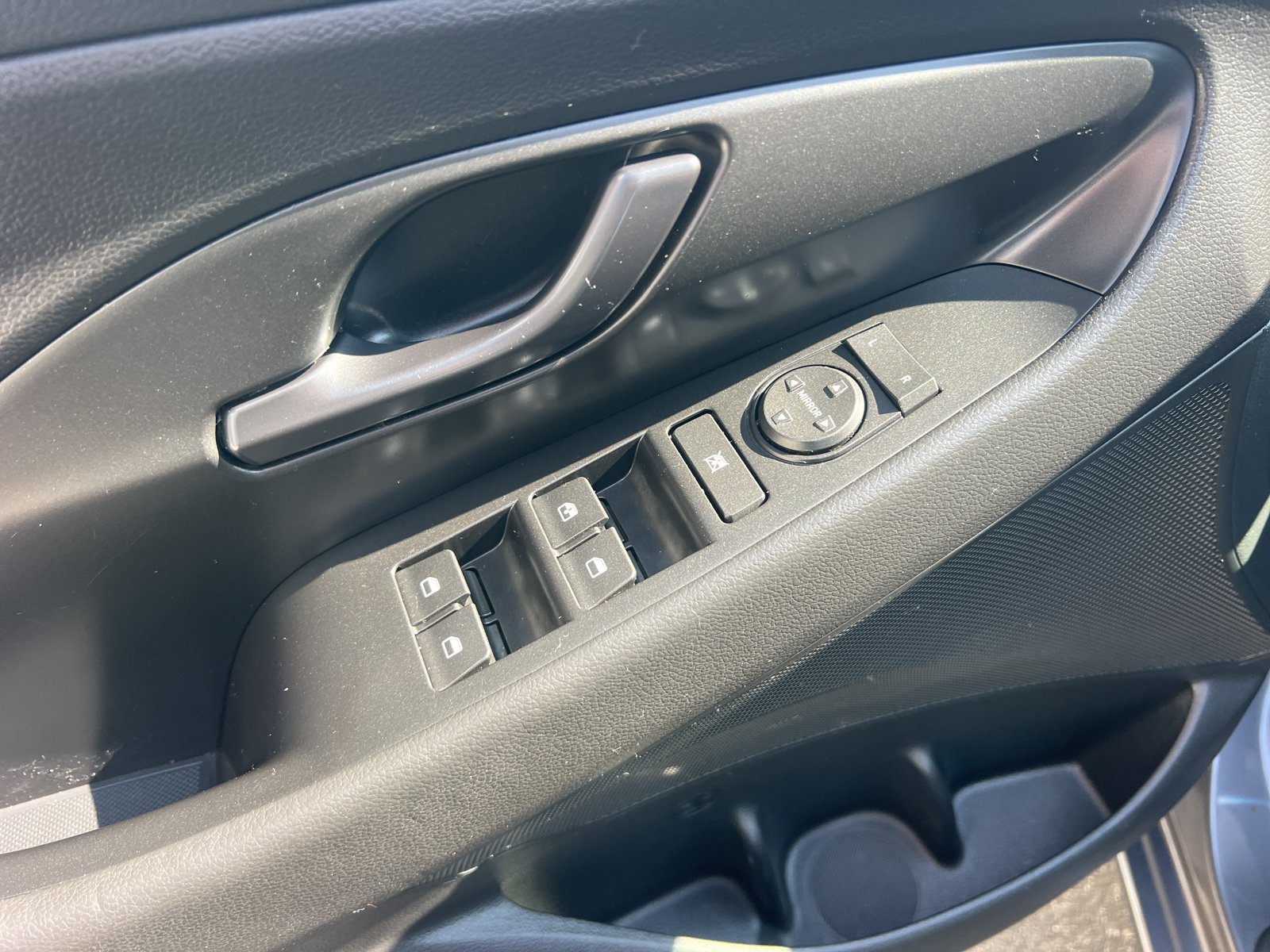 Used 2019 Hyundai Elantra GT N Line FWD image 15