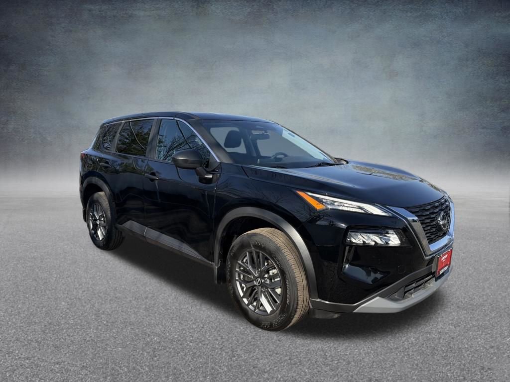 Used 2023 Nissan Rogue S image 8