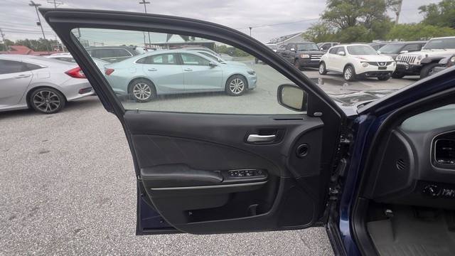 Used 2015 Dodge Charger SXT w/ Driver Confidence Group AWD/4WD image 9