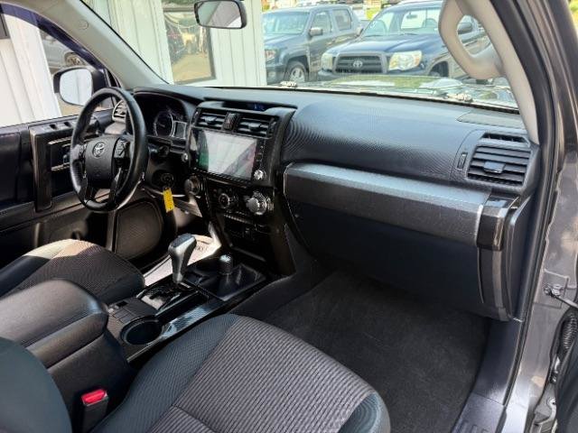Used 2019 Toyota 4Runner TRD Off-Road AWD/4WD image 13