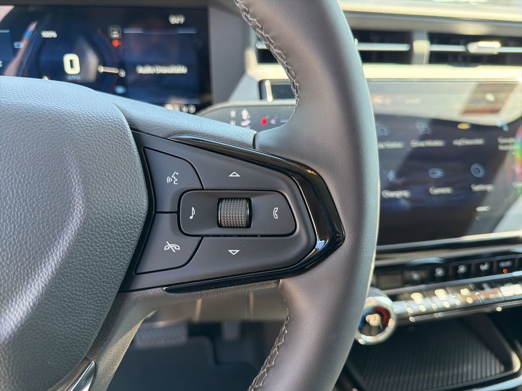 New 2027 Chevrolet Bolt LT w/ Comfort Package FWD image 21