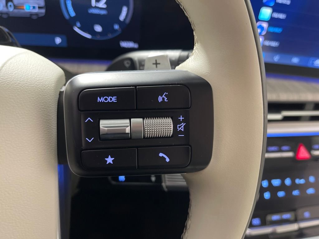 Certified 2025 Hyundai Santa Fe Calligraphy image 28