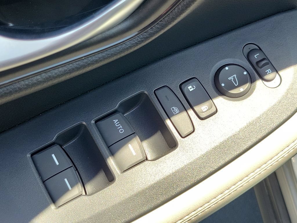 Certified 2027 Honda HR-V LX image 21