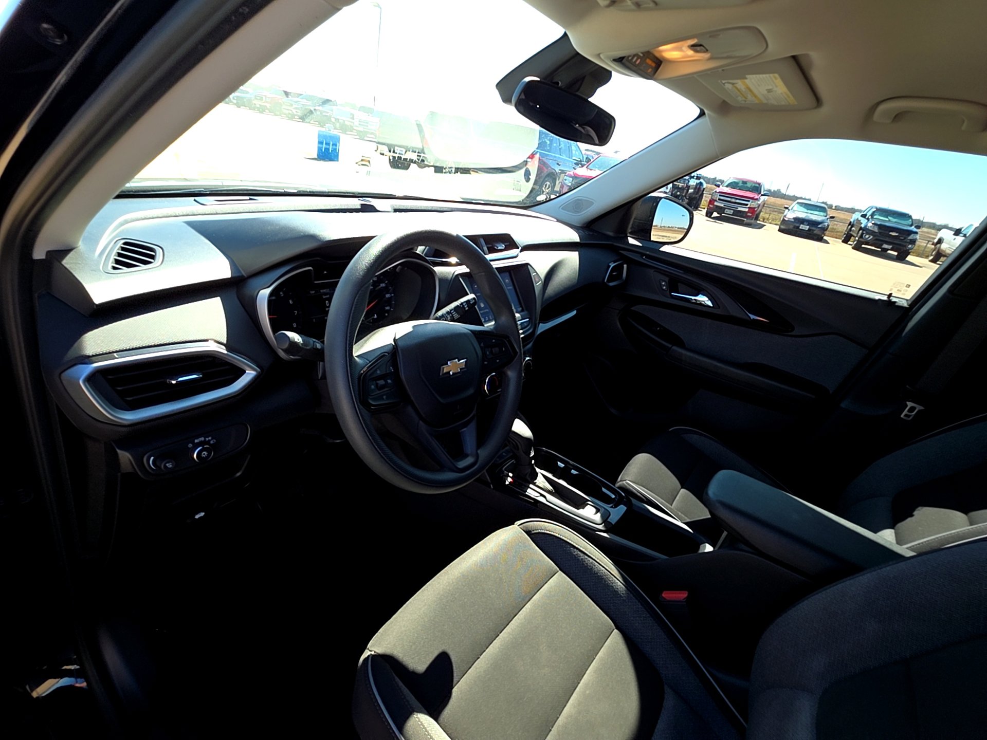 Used 2021 Chevrolet TrailBlazer LS image 11