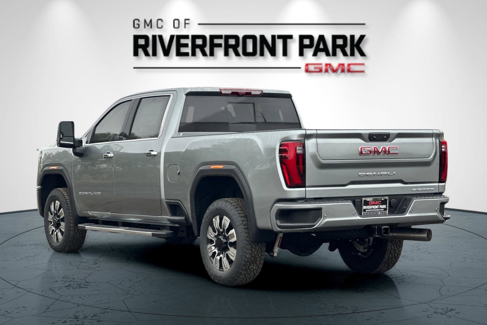 New 2026 GMC Sierra 2500 Denali w/ Denali Reserve Package image 5