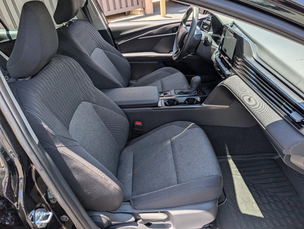 Used 2026 Toyota Camry LE FWD image 8