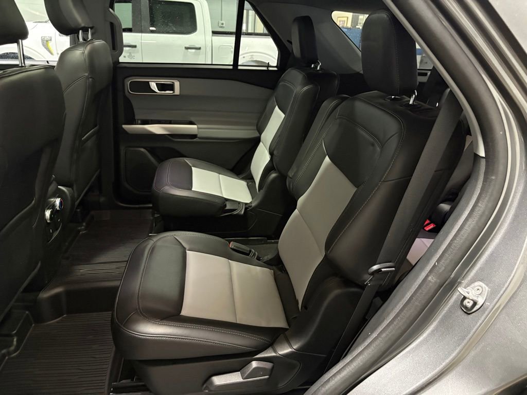 Used 2023 Ford Explorer XLT w/ Equipment Group 202A image 22