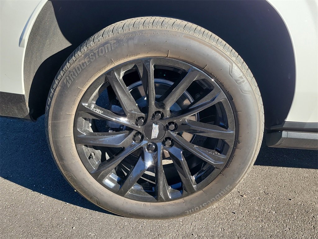 Used 2025 Cadillac Escalade ESV Sport Platinum image 5