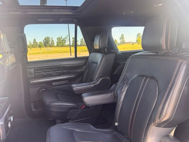Used 2024 Ford Expedition Max Platinum AWD/4WD image 33