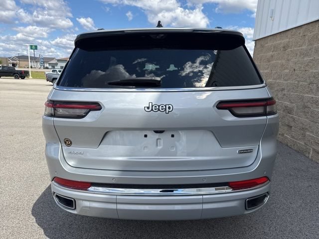 Used 2025 Jeep Grand Cherokee L Overland w/ Luxury Tech Group IV AWD/4WD image 6