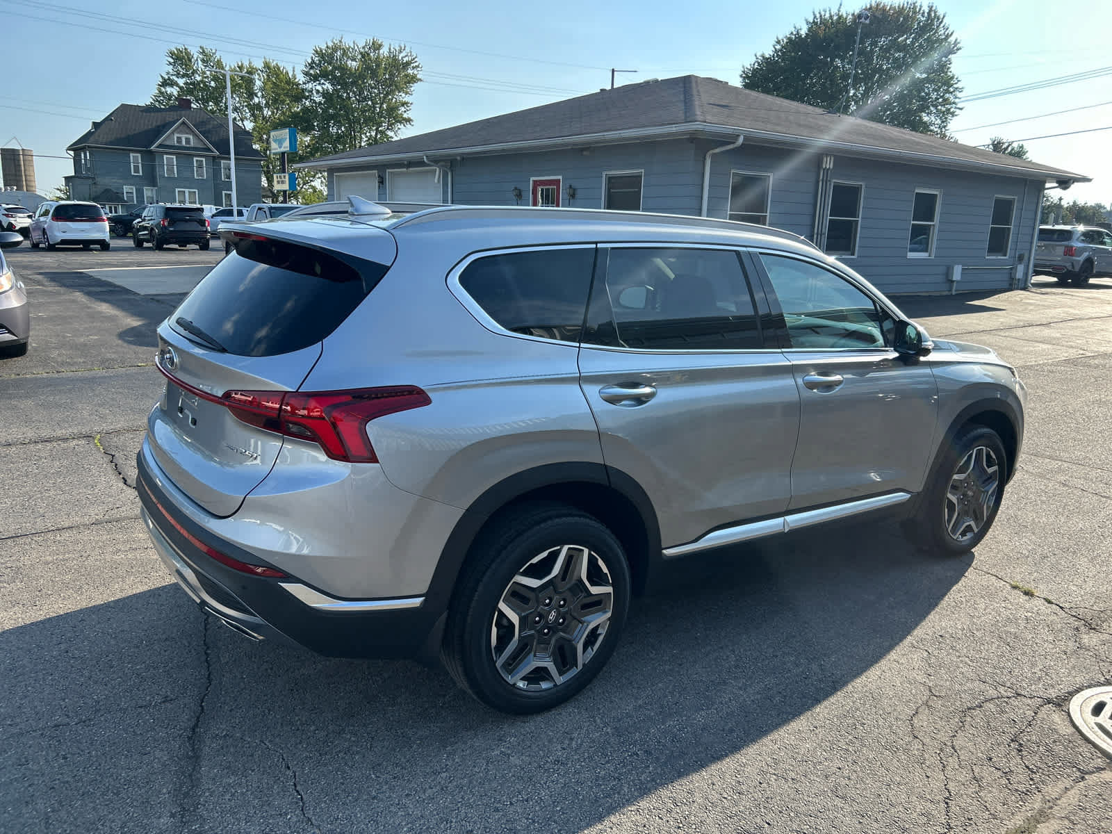 Used 2023 Hyundai Santa Fe Limited AWD/4WD image 5