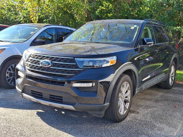 Certified 2024 Ford Explorer XLT w/ Equipment Group 202A AWD/4WD image 3
