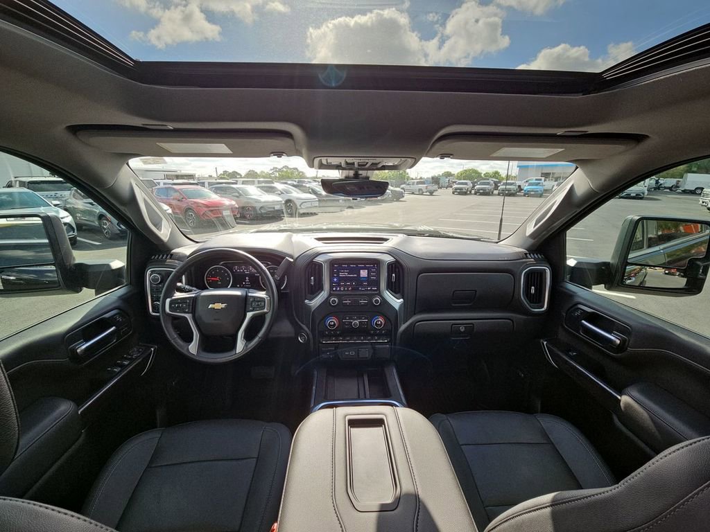 Used 2022 Chevrolet Silverado 3500 LTZ w/ LTZ Plus Package image 10