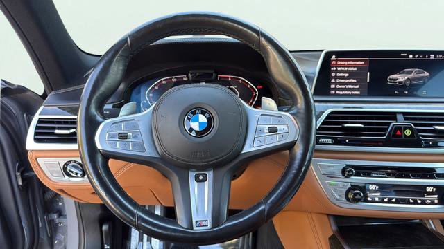 Used 2021 BMW 750i xDrive w/ Luxury Rear Seating Package AWD/4WD image 16