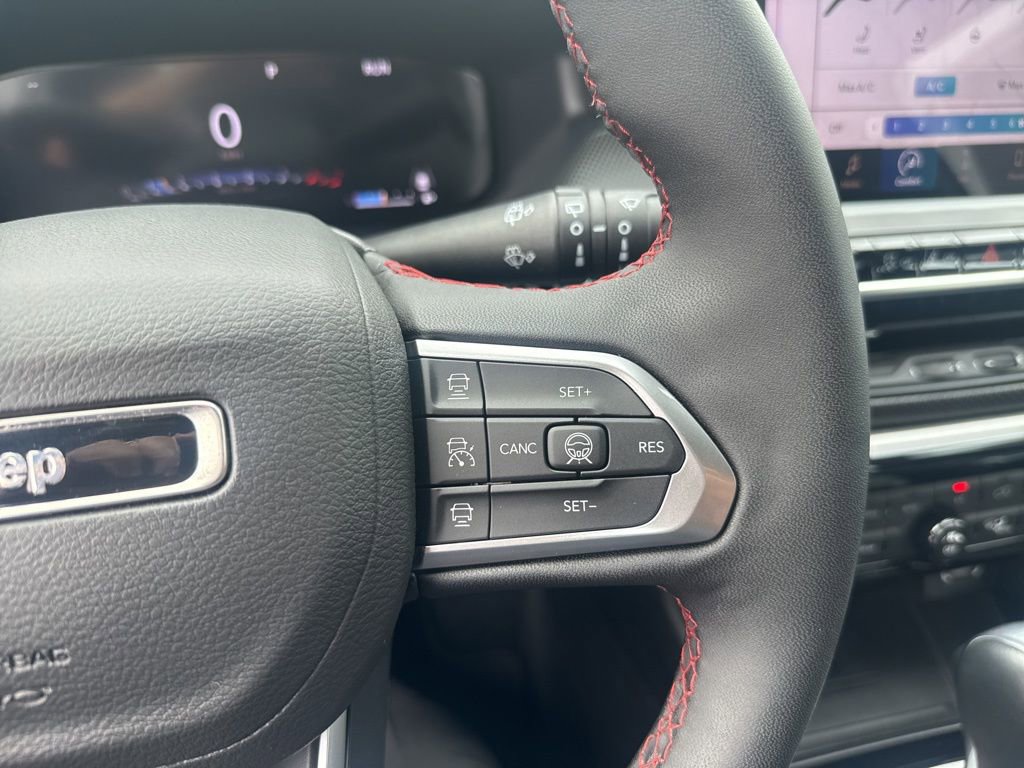 Certified 2025 Jeep Compass Trailhawk w/ Trailhawk Elite Group image 22