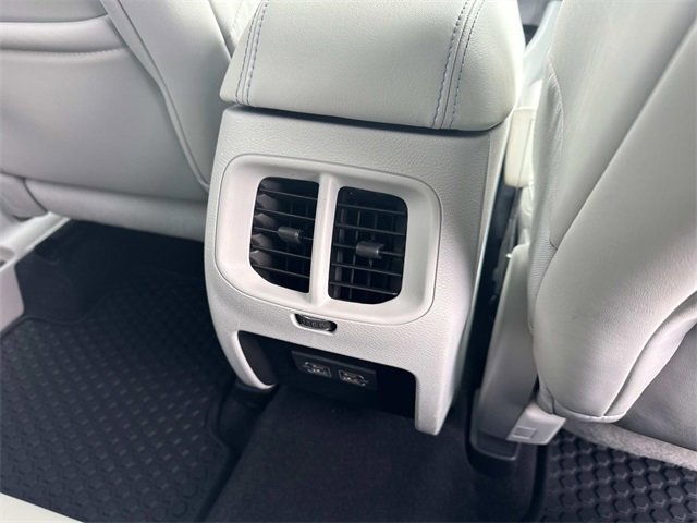 Used 2021 Jeep Cherokee Latitude Plus image 22