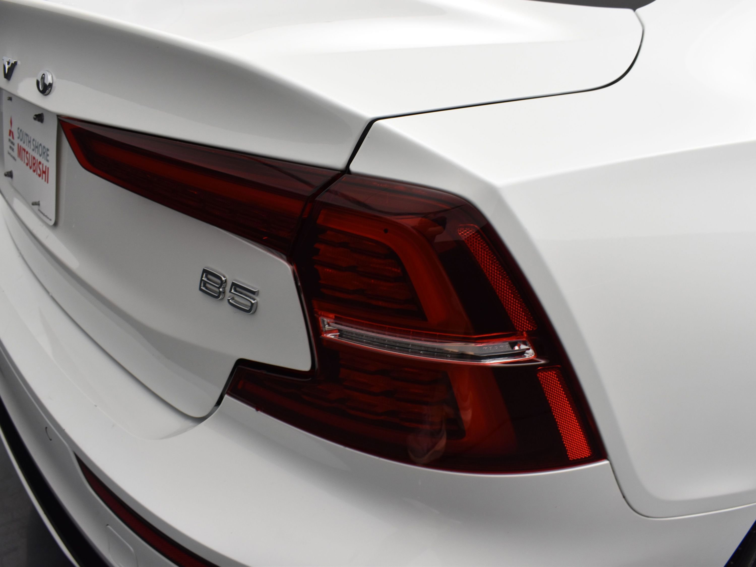 Used 2024 Volvo S60 B5 Core image 7