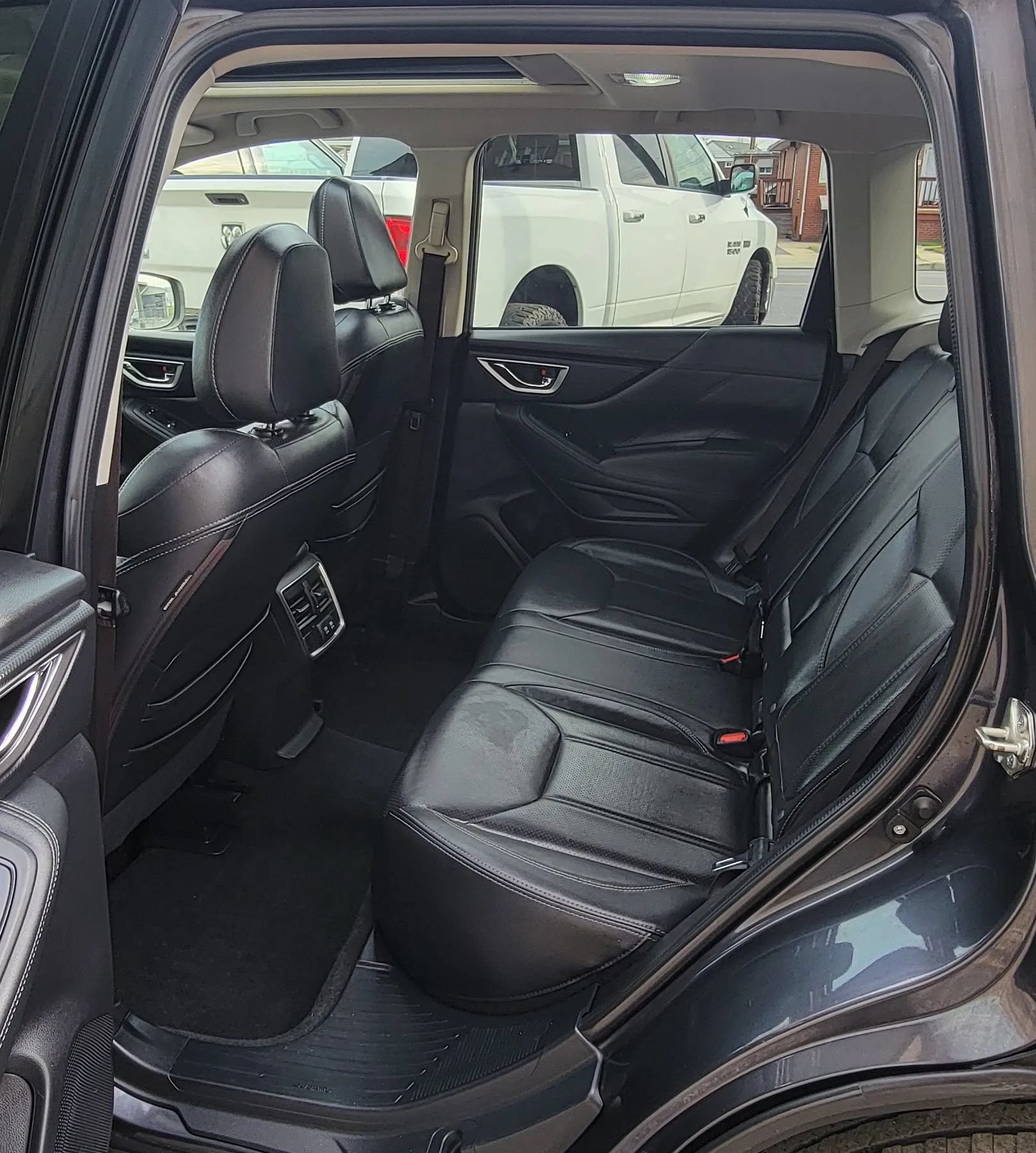 Used 2019 Subaru Forester Limited AWD/4WD image 10