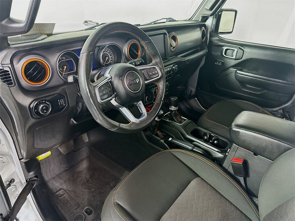 Used 2023 Jeep Gladiator Mojave w/ Cold Weather Group image 30