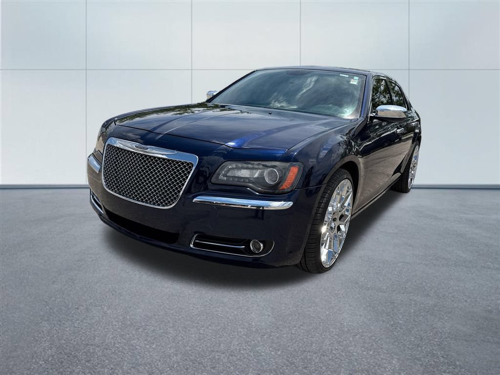 Used 2014 Chrysler 300 S w/ Luxury Group RWD image 2