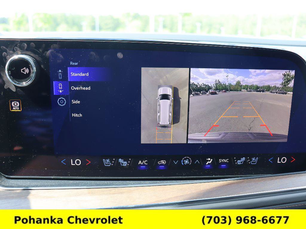 New 2026 Chevrolet Suburban High Country AWD/4WD image 16