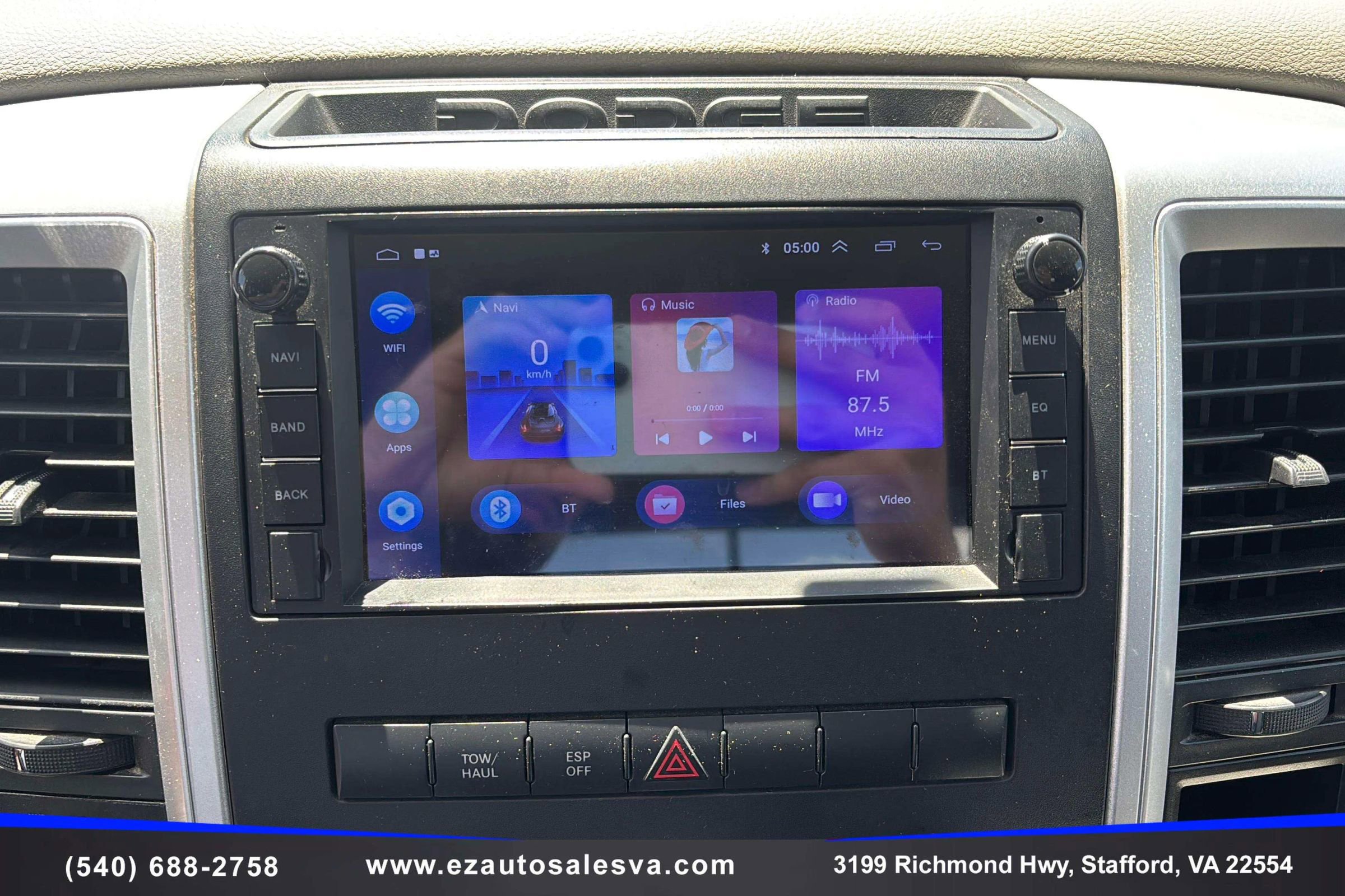 Used 2010 Dodge Ram 1500 Truck SLT w/ Luxury Group image 16