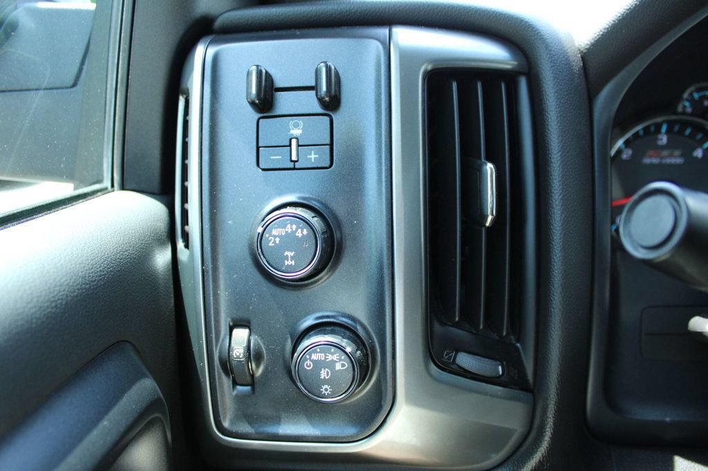 Used 2019 Chevrolet Silverado 1500 LT w/ All Star Edition AWD/4WD image 21