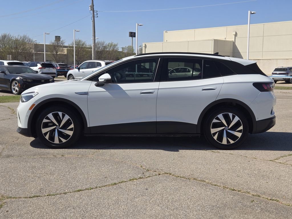 Used 2023 Volkswagen ID.4 Pro image 4