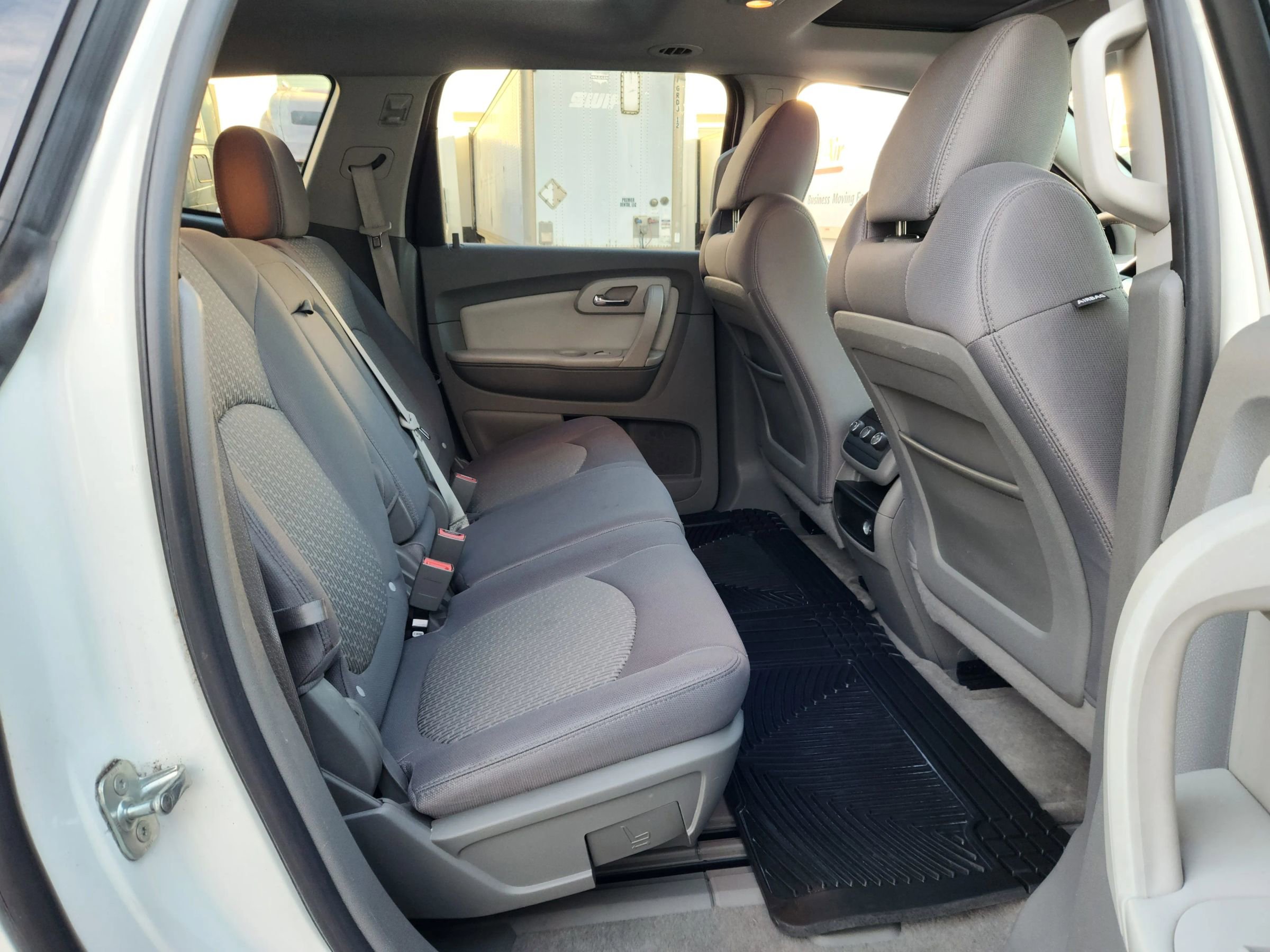 Used 2011 Chevrolet Traverse LT w/ Personal Connectivity Package image 15