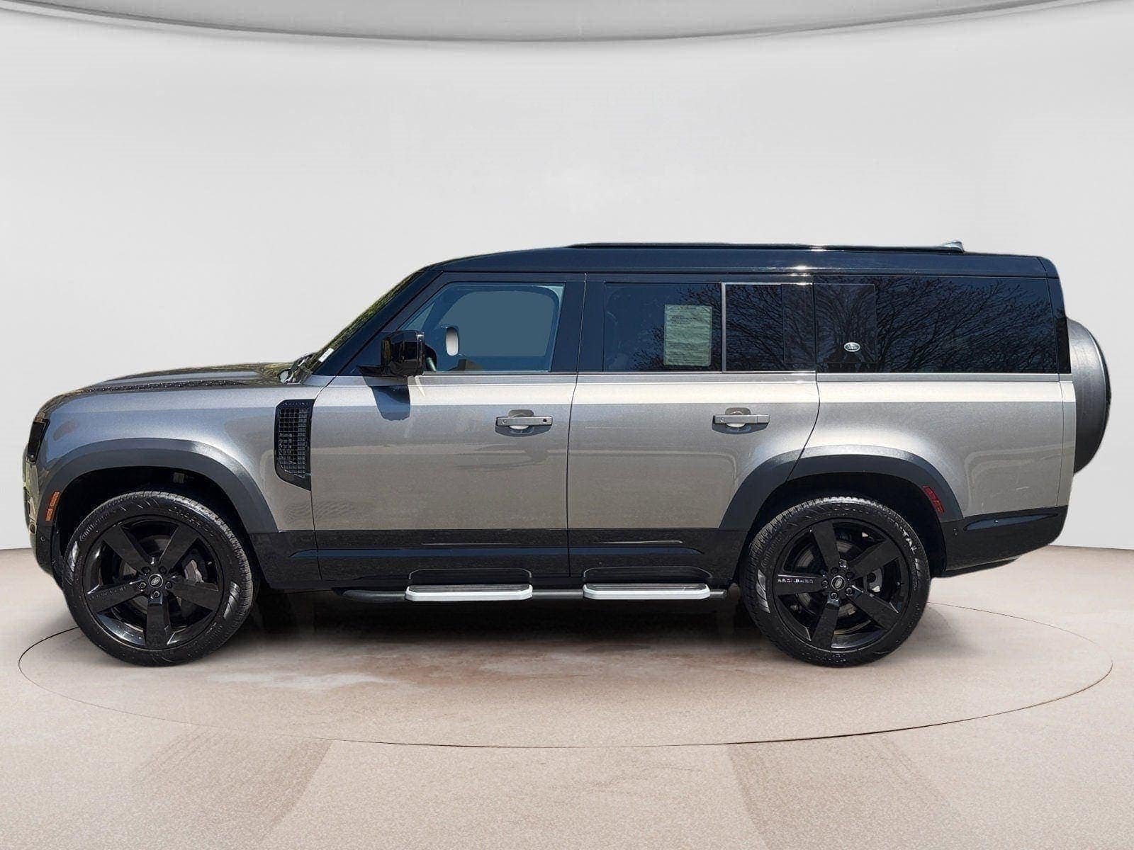 Certified 2023 Land Rover Defender 130 X-Dynamic SE AWD/4WD image 2