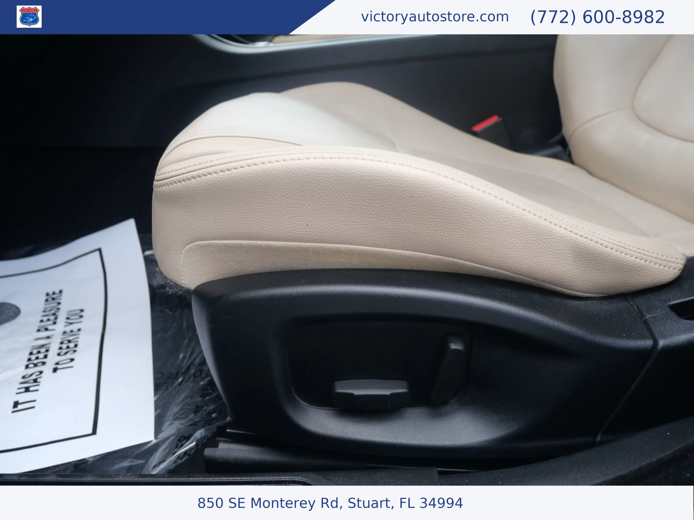 Used 2018 Jaguar XE image 20