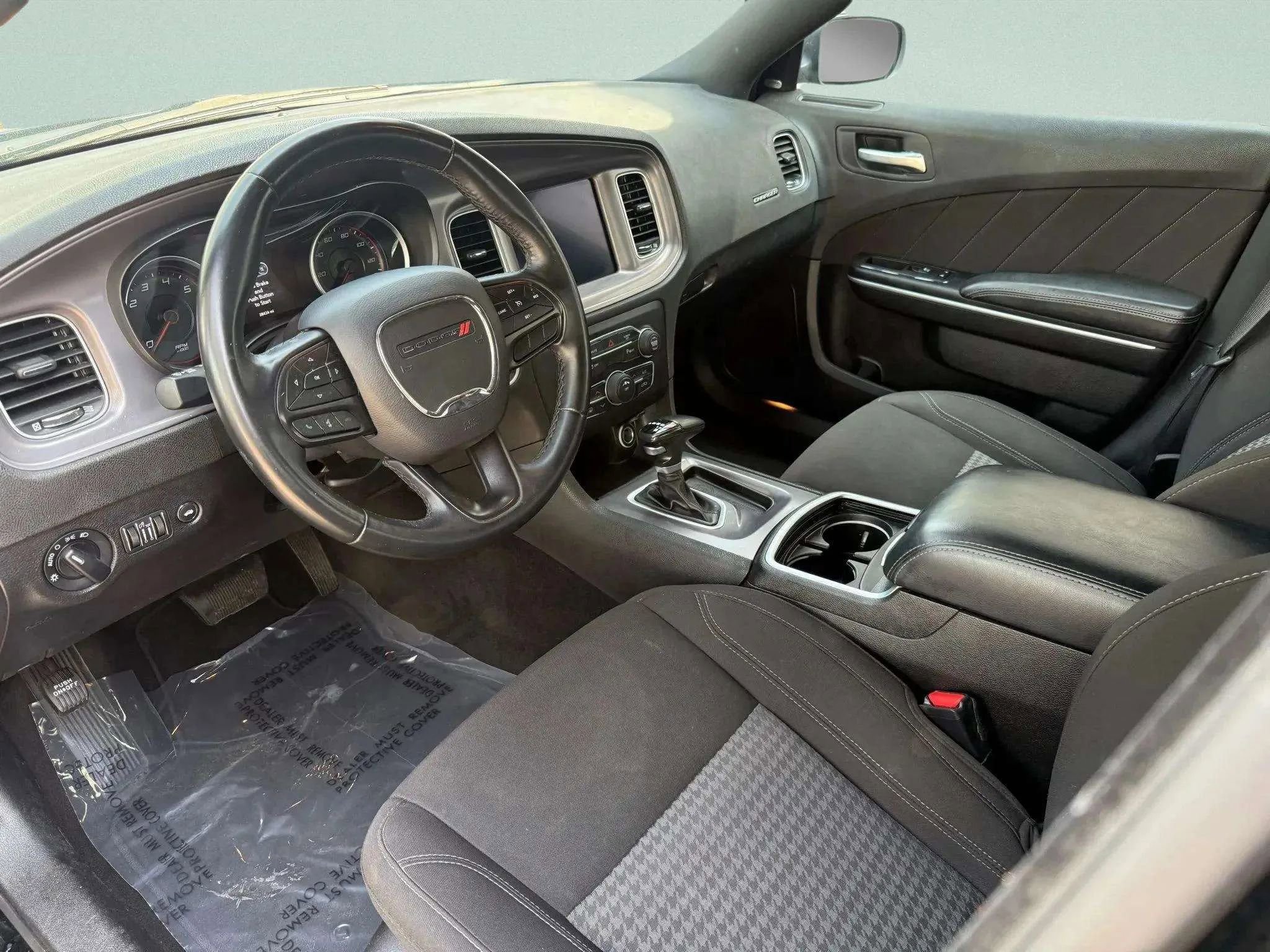 Used 2023 Dodge Charger SXT image 16