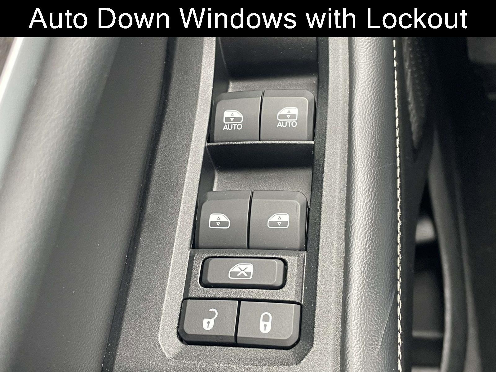 Used 2023 Jeep Grand Cherokee Limited image 24