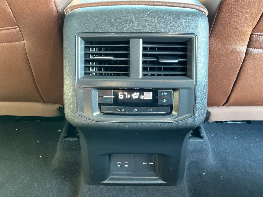 Used 2021 Volkswagen Atlas SEL R-Line image 19