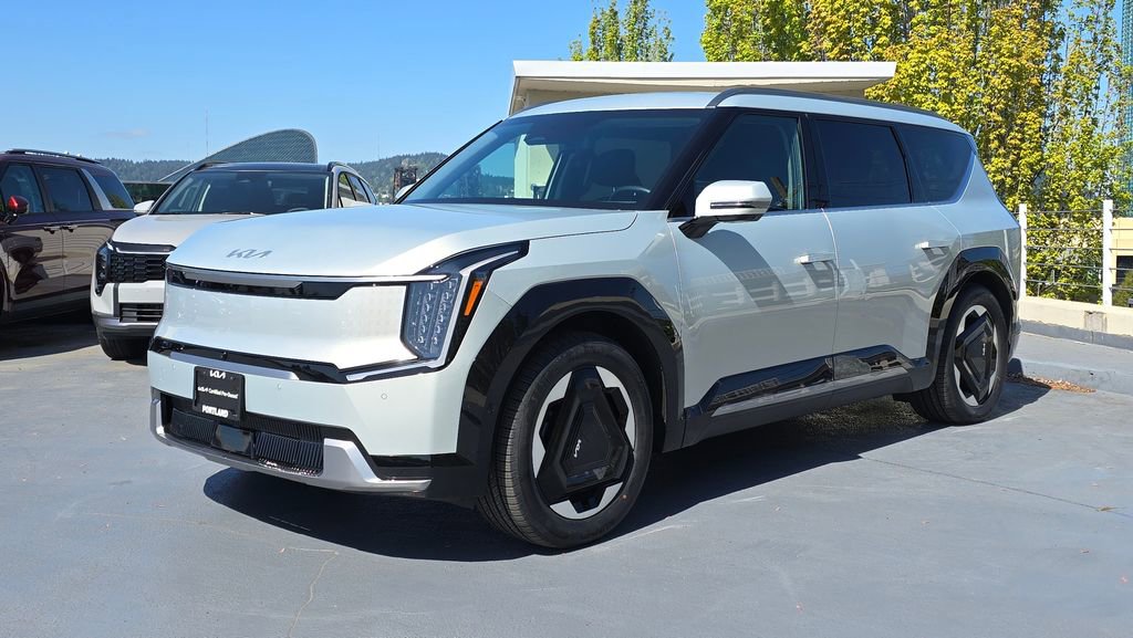 Certified 2024 Kia EV9 Land AWD/4WD image 9